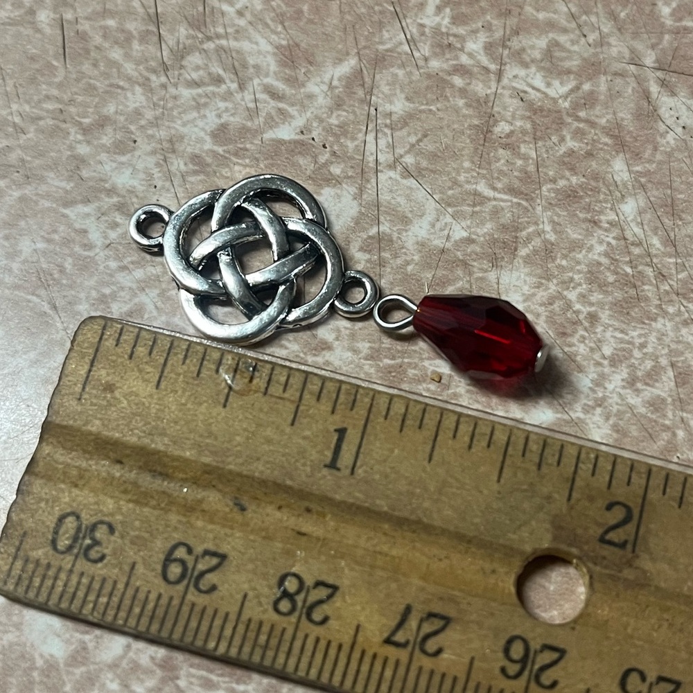 🔴Necklace stainless steel cable link chain , celtic charm & dangly red crystal - Picture 10 of 10